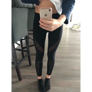 Lululemon Mesh black leggings